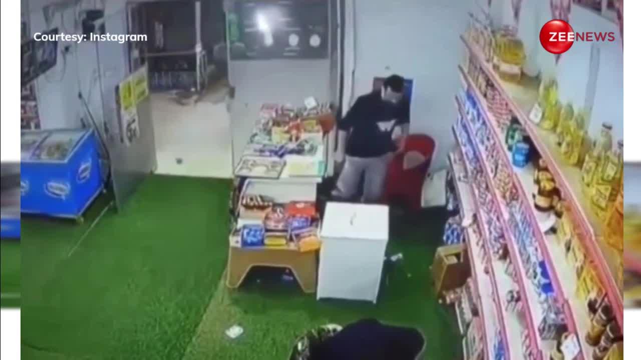 दिन दहाड़े 4 साल के बच्चे ने दिया चोरी की घटना को अंजाम, दुकानदार बैठा बस देखता रह गया