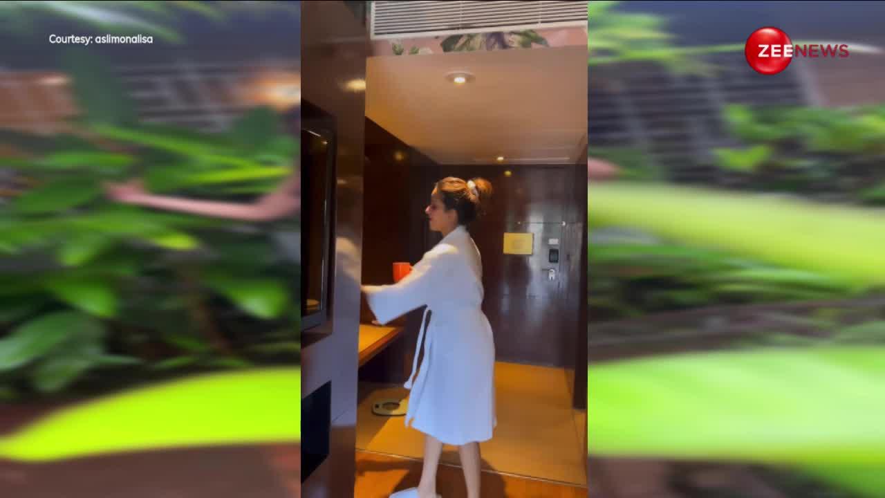 Monalisa को ब्लू ड्रेस में देख पागल हुए लोग, वीडियो हुआ वायरल