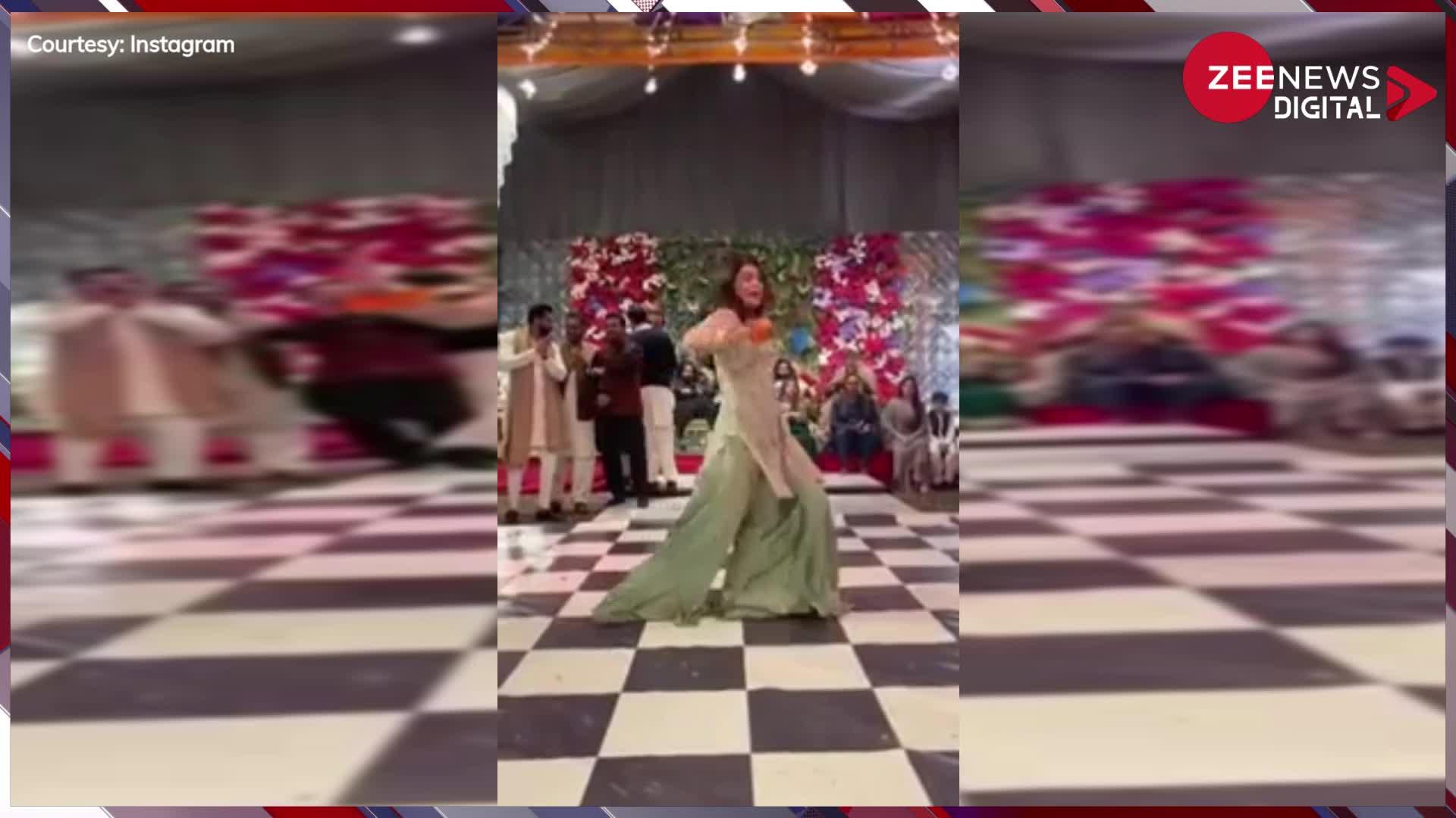 पाकिस्तानी लड़की ने धूम 3 के गाने पर किया जोरदार डांस, हॉट मूव्स देख लोग बोले- 'कैटरीना से भी नहीं होगा'