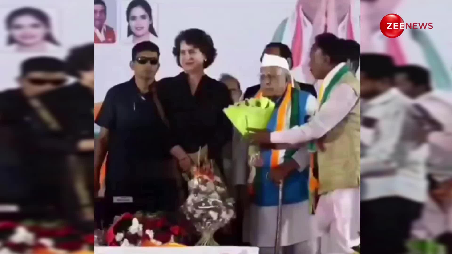 चुनावी सभा में नेता ने पकड़ाया खाली गुलदस्ता तो Priyanka Gandhi ने दिया ऐसा रिएक्शन, इंटरनेट पर खूब वायरल हुआ ये वीडियो