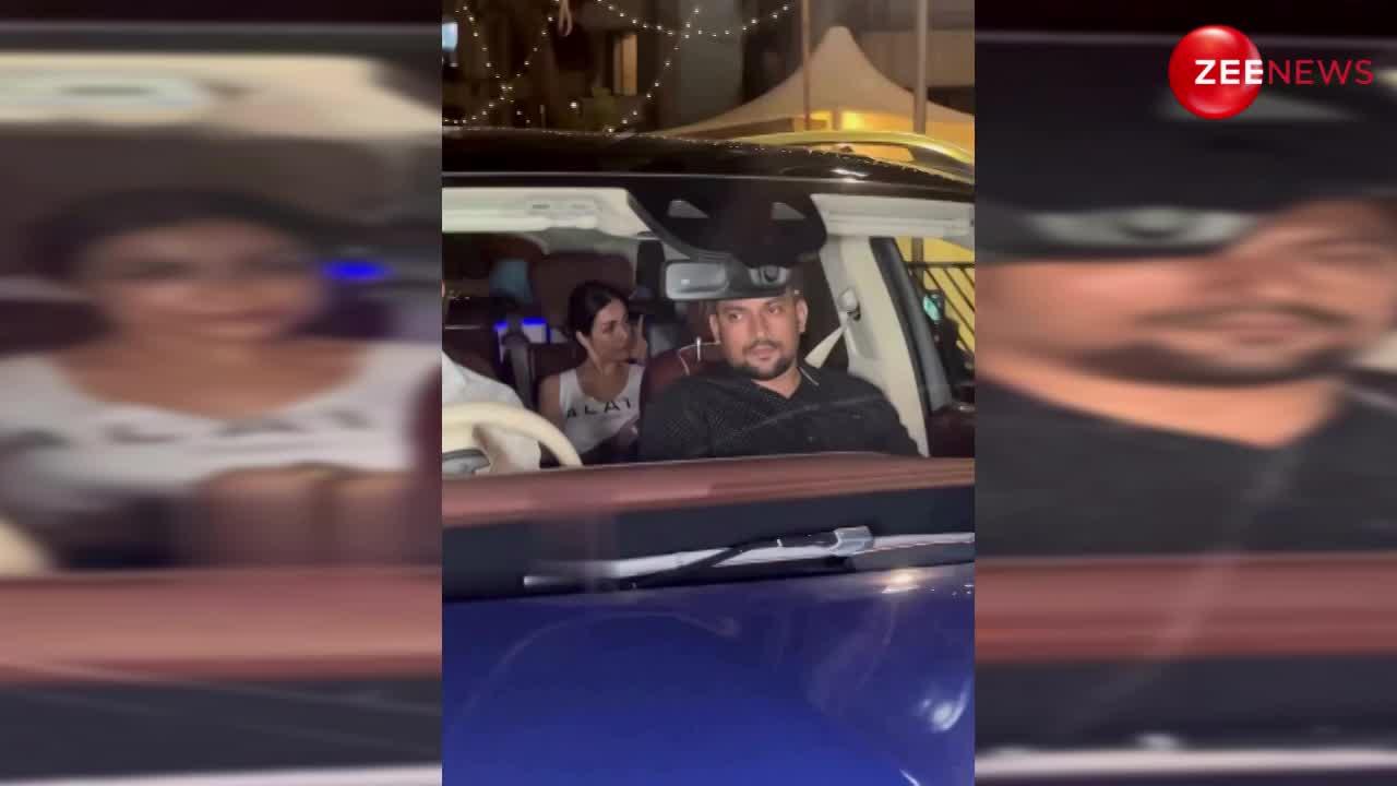 कार के अंदर रोमांस करते नजर आए Malaika और Arjun, वीडियो देख ट्रॉल्स बोले- न होने वाले पति के साथ गुलु-गुलु चल रहा रहा है