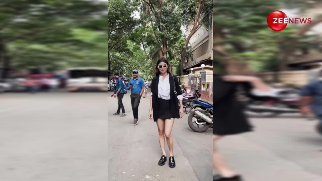 मिनी स्कर्ट पर शर्ट का बटन खोल निकलीं करोंड़ों की मालकिन Mouni Roy, सिजलिंग अवतार देख सड़क पर लगा जाम