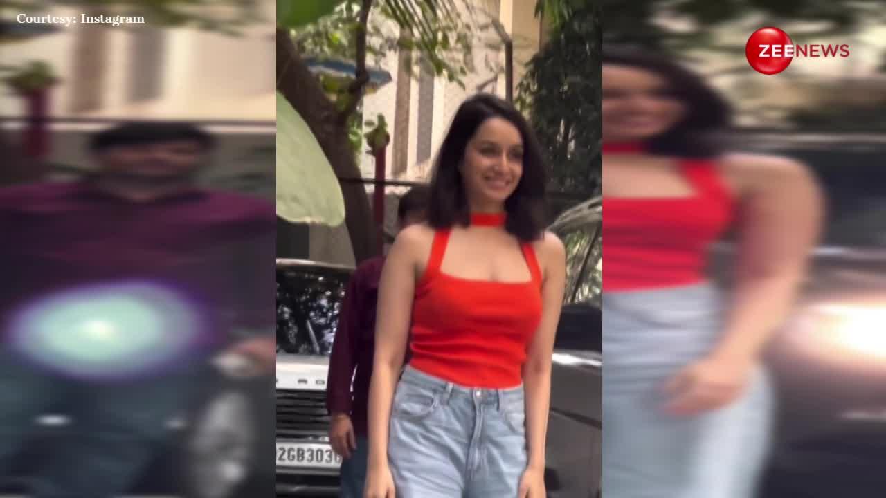 ऑरेंज टॉप और लूज पैंट्स में Shraddha Kapoor ने दिखाई अदाएं, चेहरे की मासूमियत देख घायल हुए फैंस