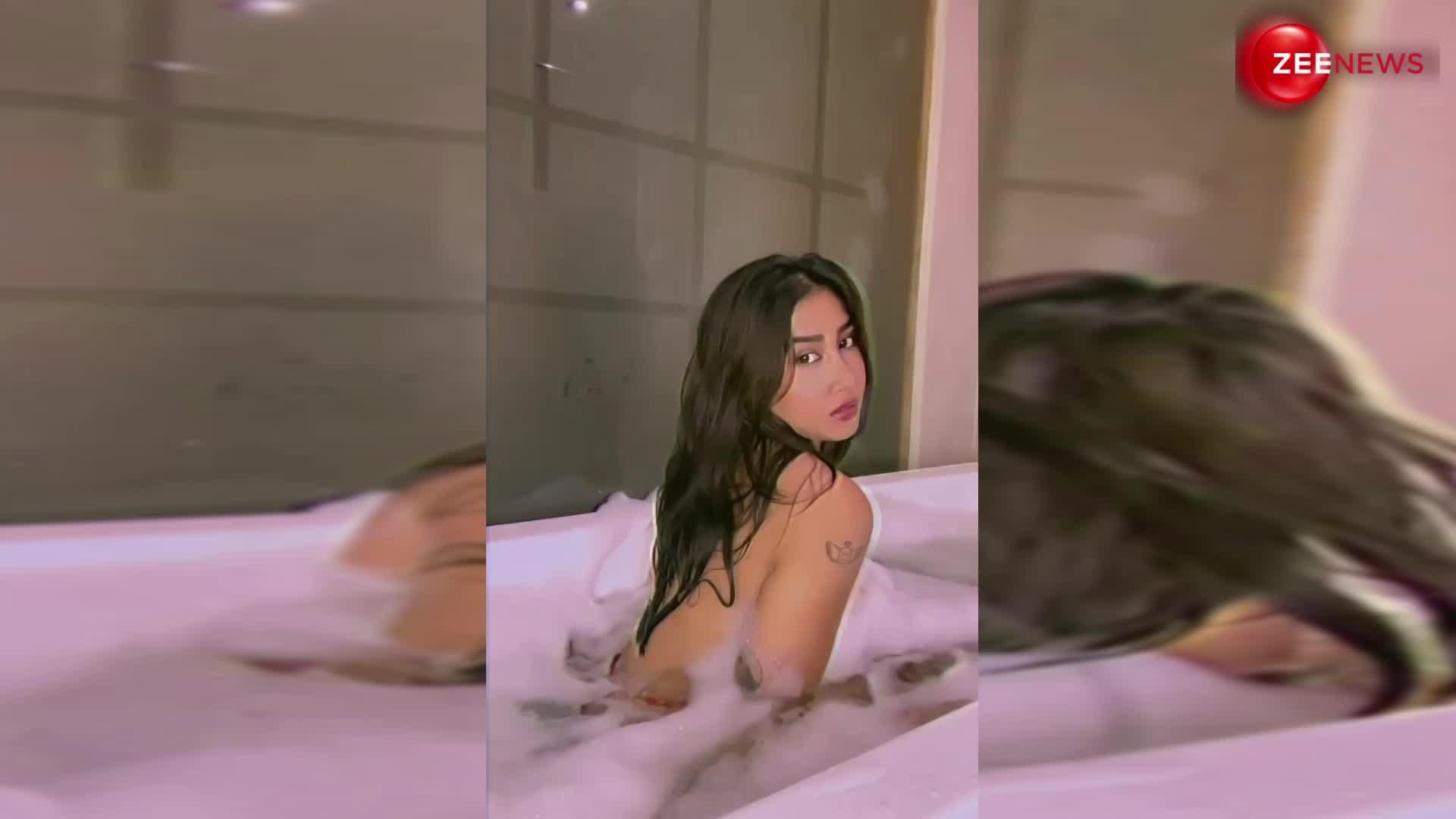 बाथटब में बैठ Sofia Ansari ने बना डाला काफी इंटिमेट वीडियो, देख अनकंट्रोल हुए लोग