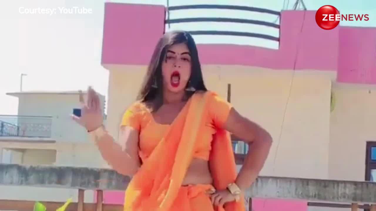 Desi Bhabhi Sexy Dance: देसी भाभी ने भोजपुरी गाने पर साड़ी पहन हिलाया बदन, उछल-उछलकर ऐसी नाचीं उड़ जाएगी रातों की नींदे
