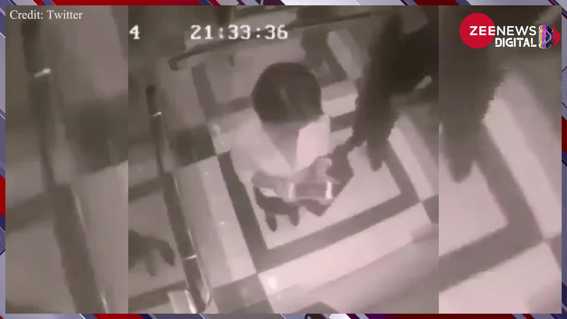 Viral Video: लिफ्ट में अकेली महिला को छेड़ रहा था शख्स, फिर हुआ कुछ ऐसा की अकल आ गई ठिकाने