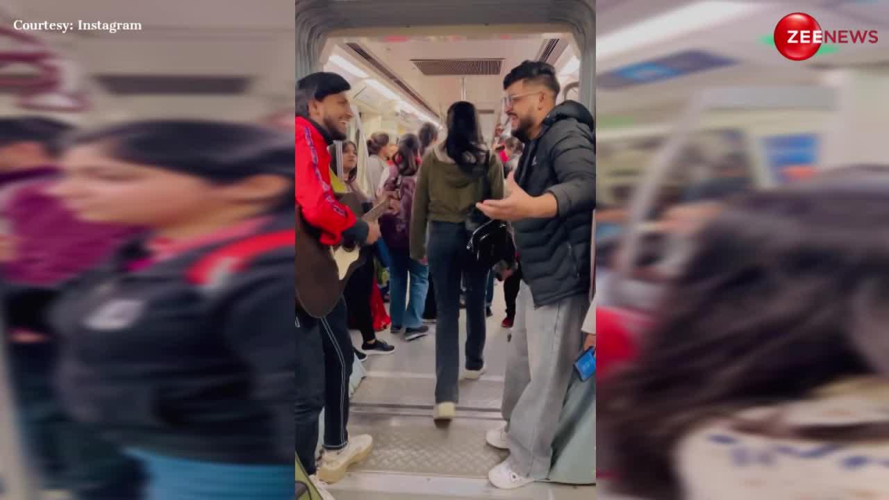चलती मेट्रो में शख्स ने गाया 'बजरंग बली' का गाना, वीडियो देख बचपन की यादें हो जाएंगी ताजा