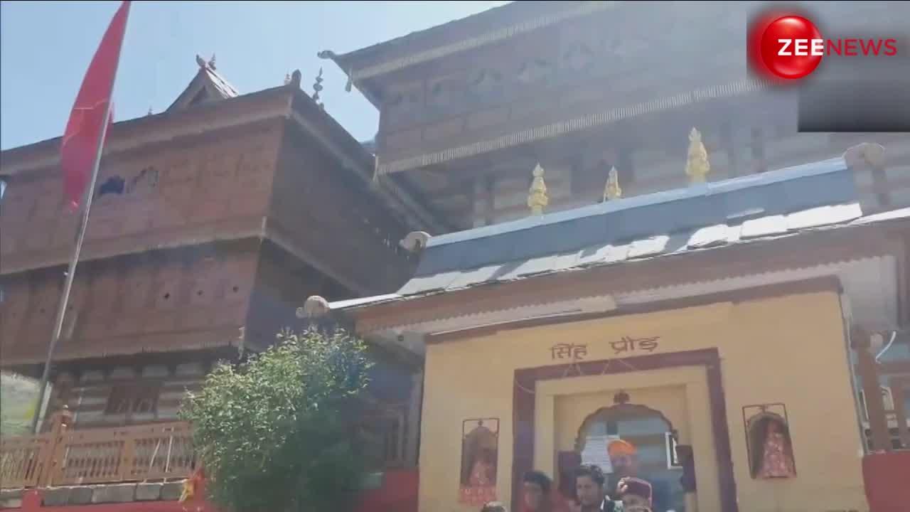 BJP उम्मीदवार कंगना रनौत ने की मां भीमा काली मंदिर में पूजा-अर्चना, VIDEO